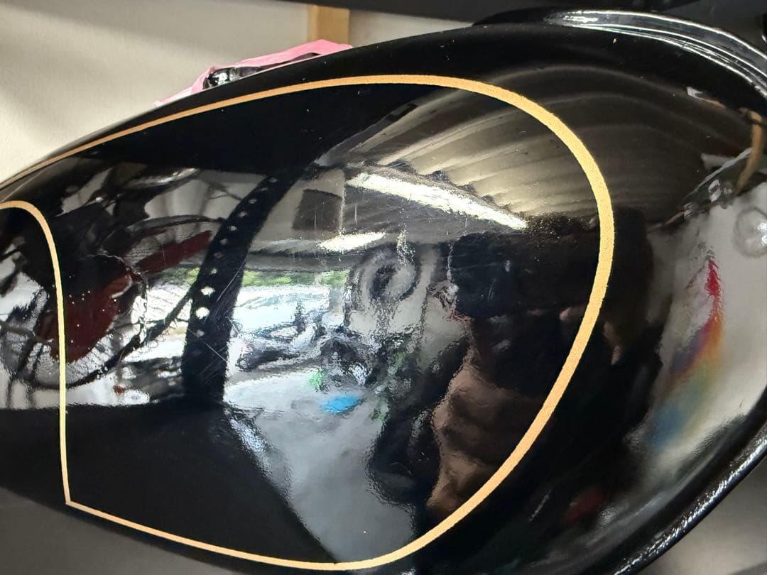 SR400 2型 純正タンク