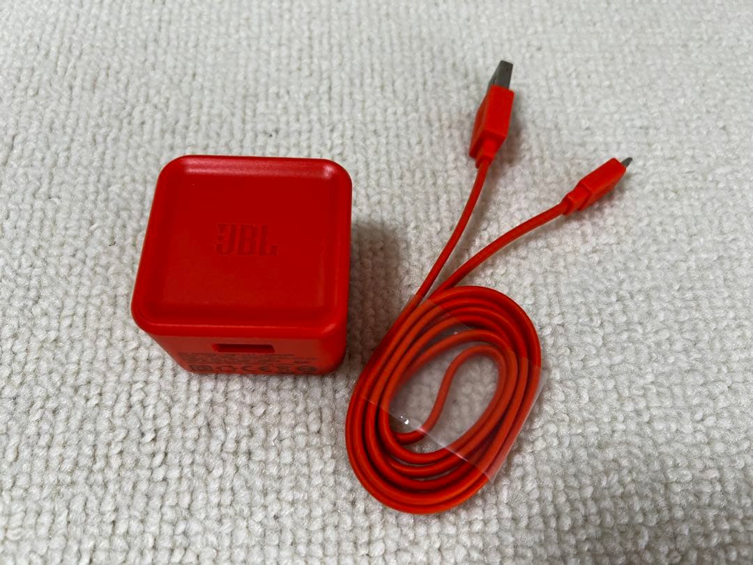 【美品】JBL CHARGE3