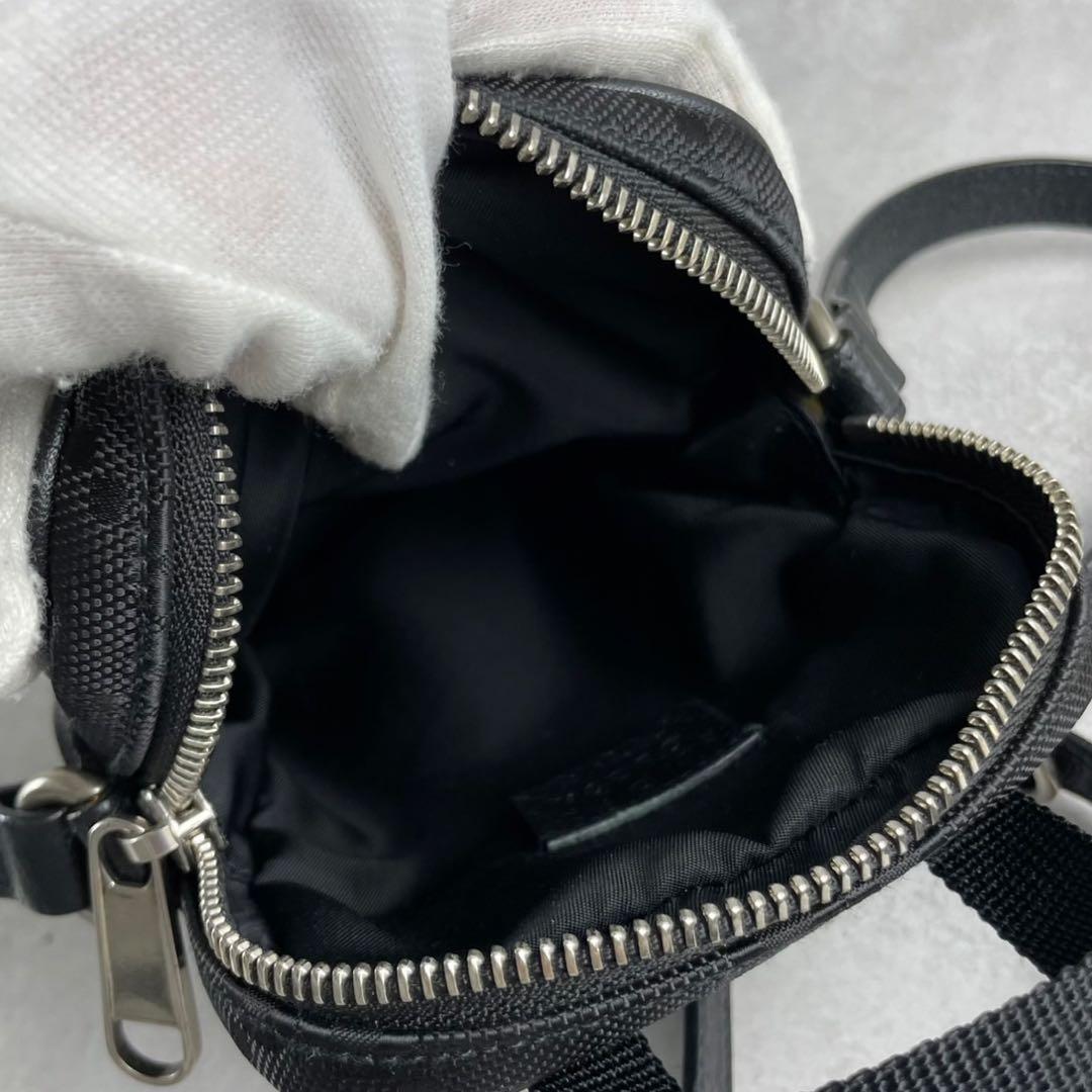 【美品】グッチ オフザグリッド ショルダーバッグ GG柄