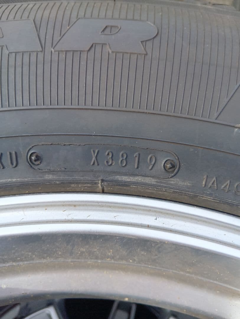 ランクル300スタッドレスタイヤアルミセット