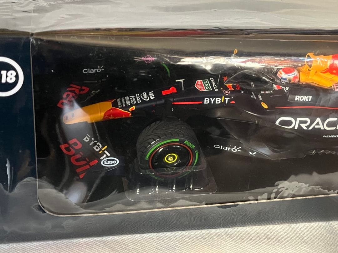 ミニチャンプス1/18レッドブルマックスフェルスタッペン2024年ブラジルGP