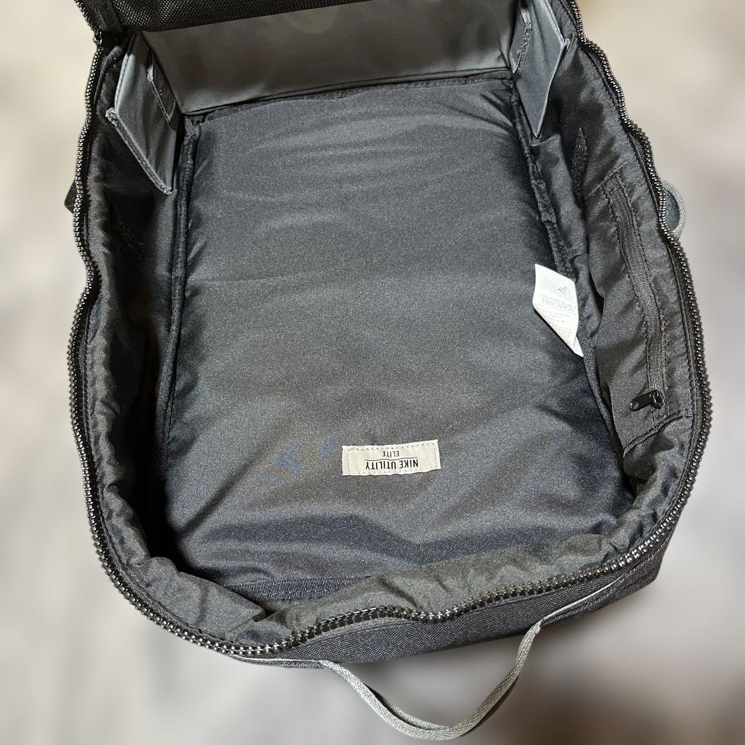 【美品】NIKE 大容量リュック エリート