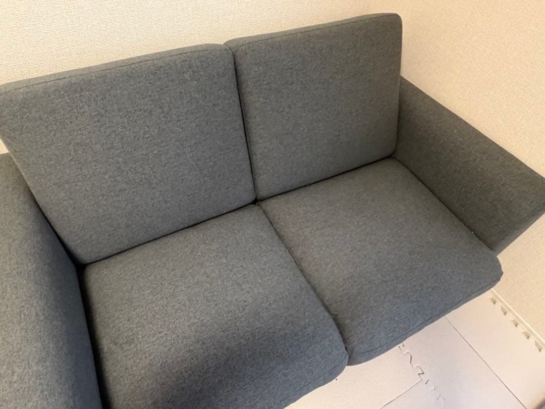 コンパクトにくつろげるソファベッド (フォワード GY) 2人掛け