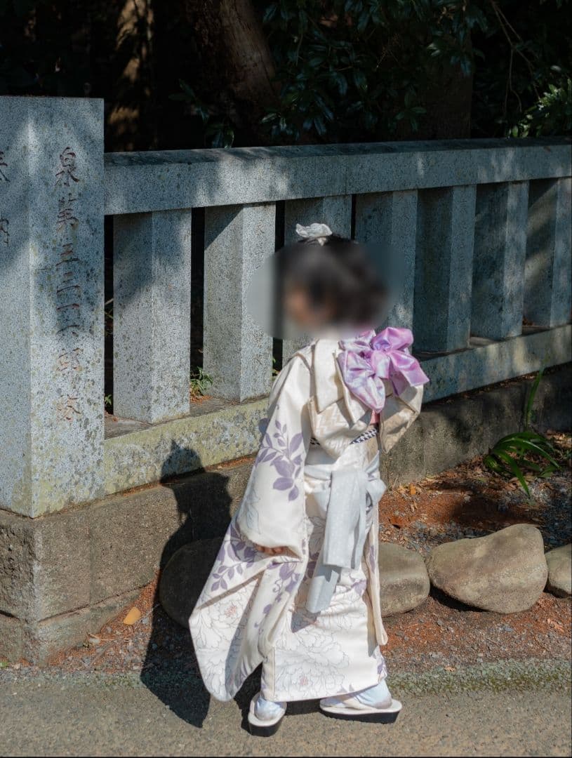 七五三　お揃い着物 白と紫の花柄