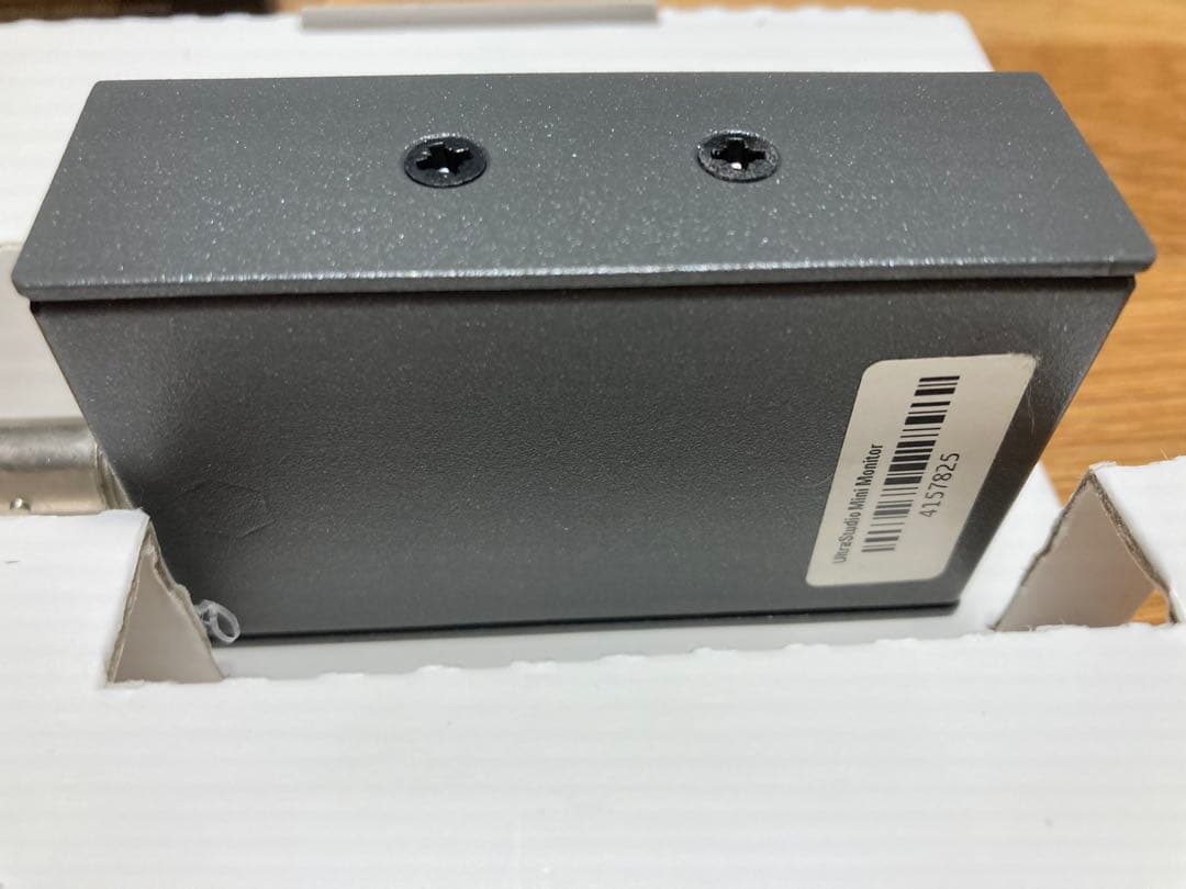 ULTRASTUDIO MINI MONITOR小型モニター