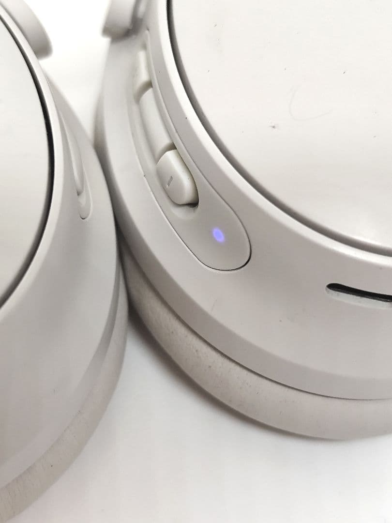 BOSE QuietComfort Headphonesワイヤレスヘッドホン①