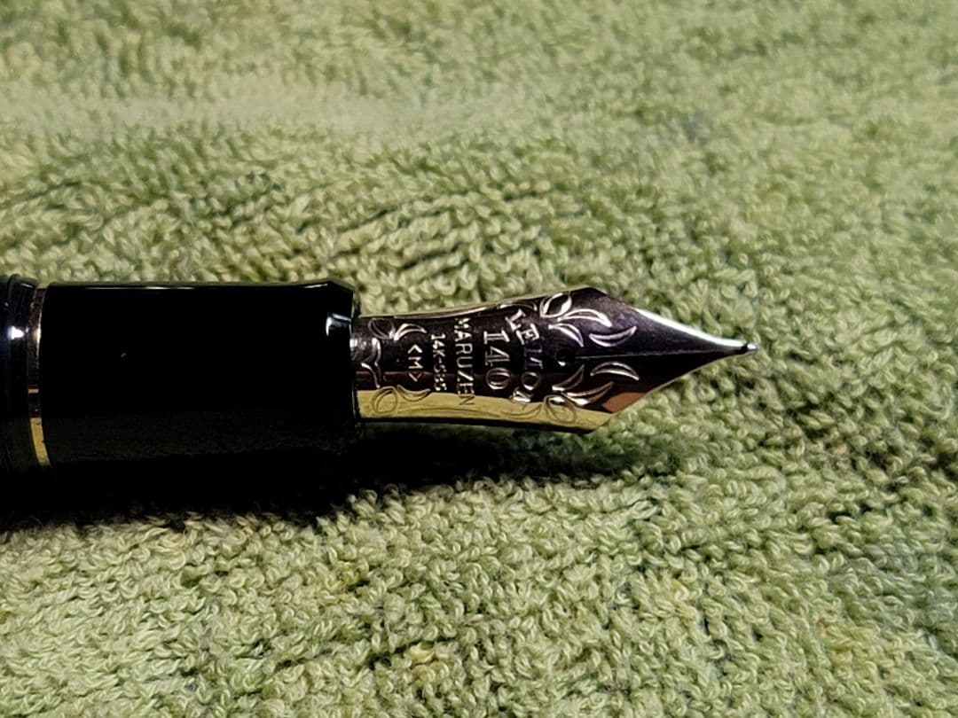 PILOT 万年筆カスタム823(紺、ペン先14K)