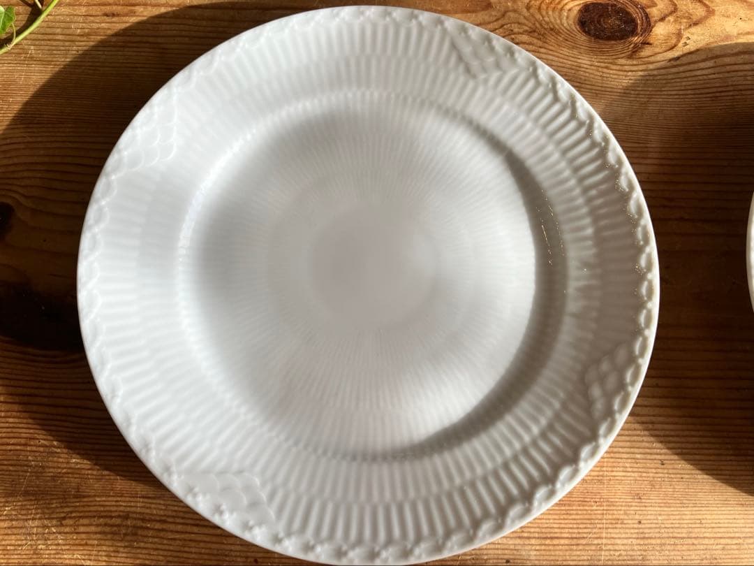 ロイヤルコペンハーゲン　ホワイトフルーテッドハーフレース19デザートプレート×4