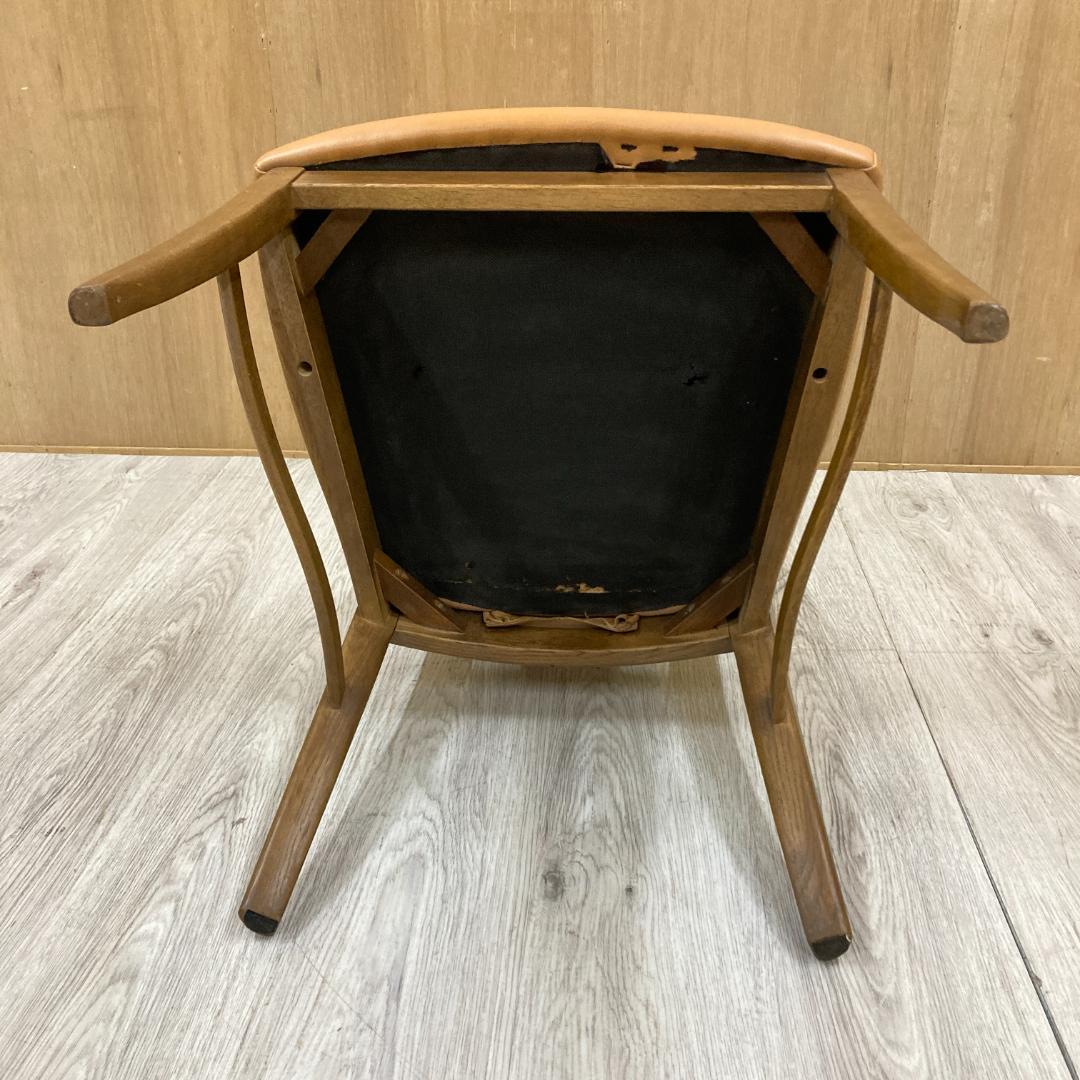 【カリモク】本革　ダイニングチェア　ハイバック　椅子　D