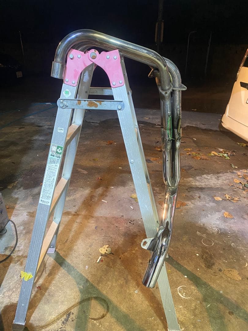 ゼファー400 マフラー　ガニマタブレッド