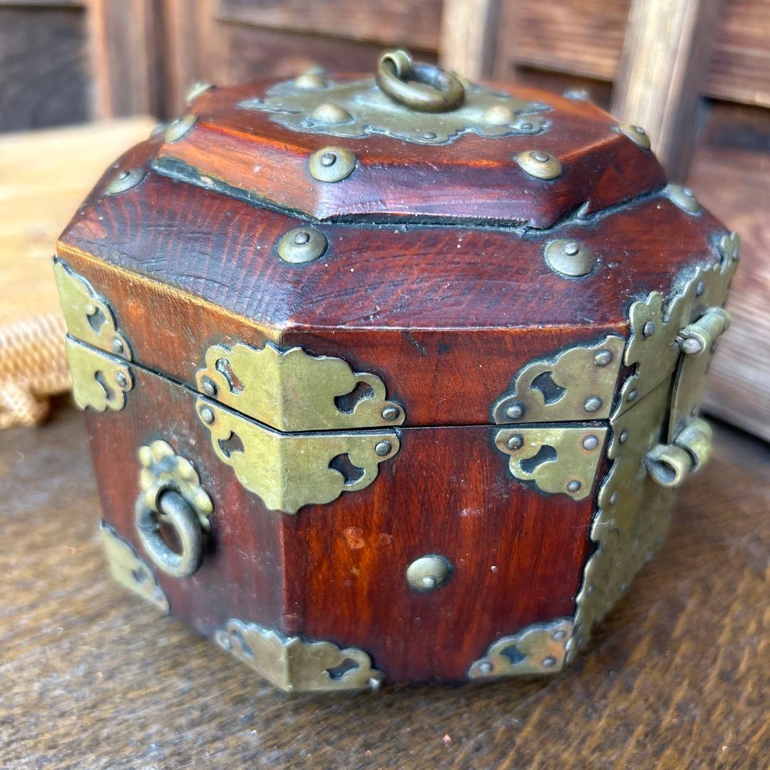 李朝家具？ 八角箱 ボックス 宝箱 小物入れ アンティーク 置物