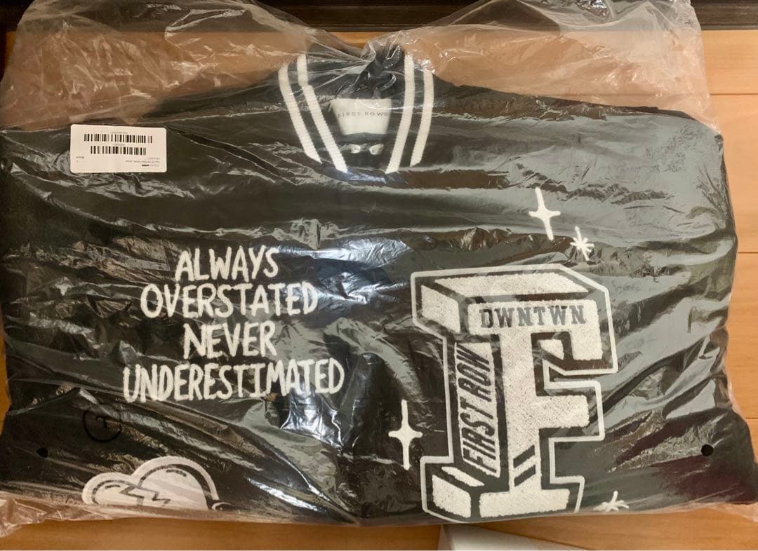 First lowスタジアムジャケット Fashion Nova