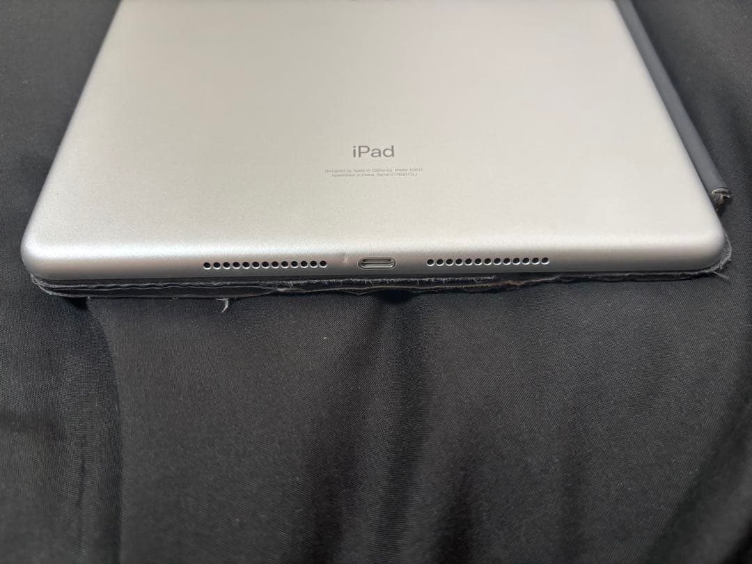 Apple iPad 第9世代　256GB シルバー ジャンク品