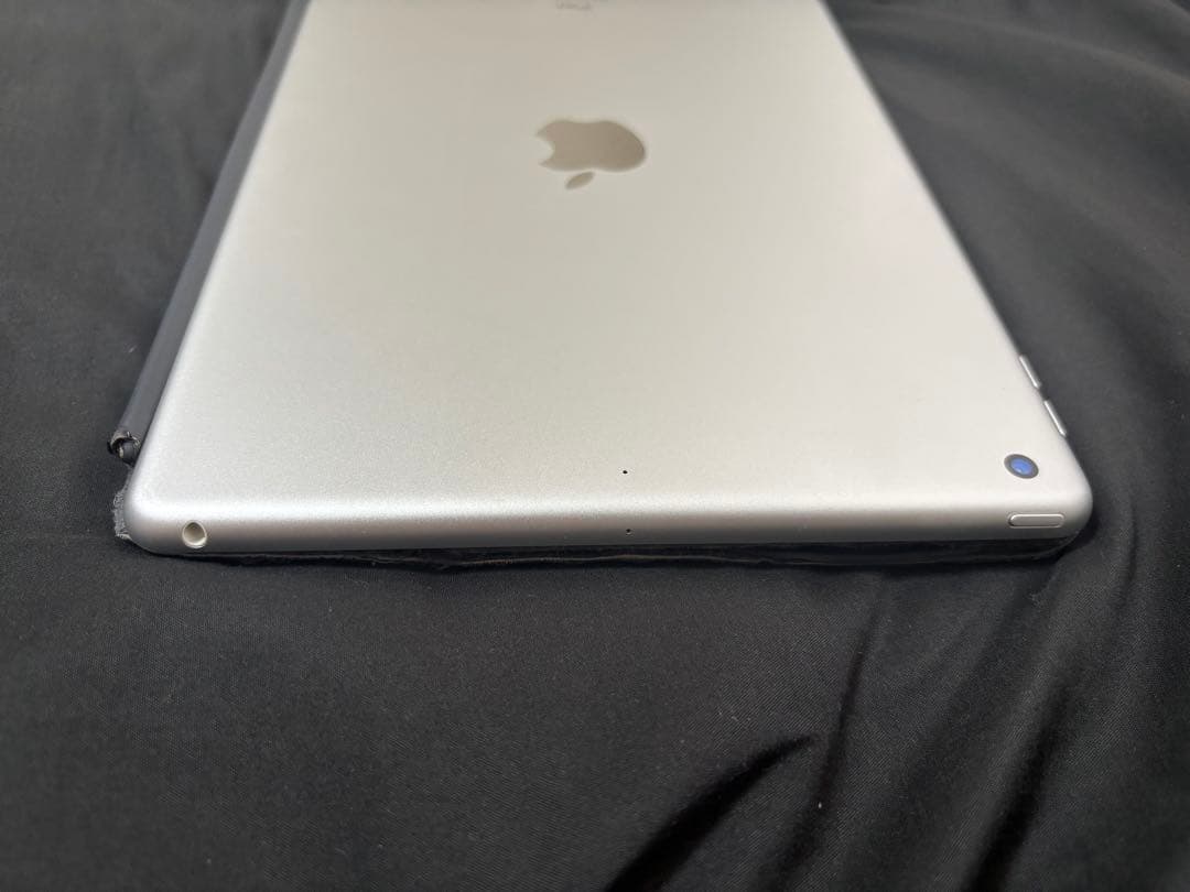 Apple iPad 第9世代　256GB シルバー ジャンク品