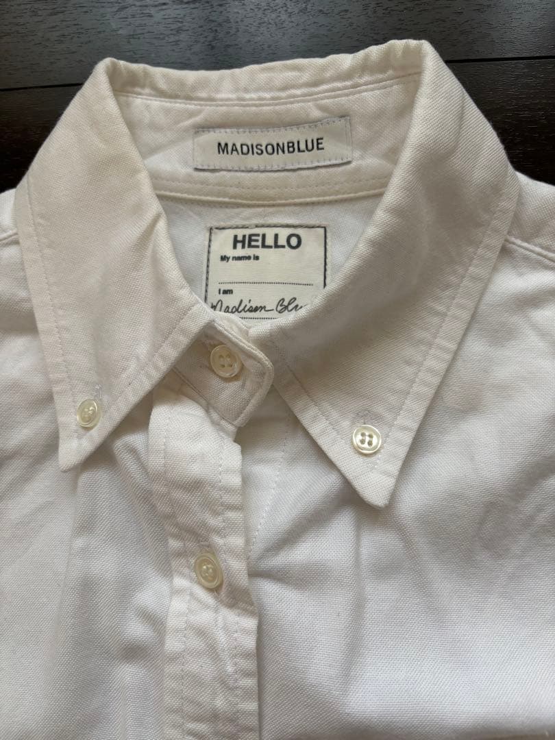 【MADISONBLUE】B刺繍入りロングシャツ