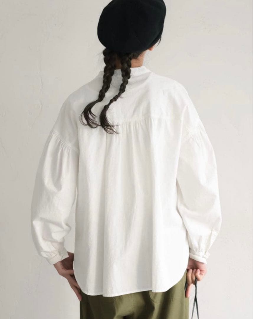 ソウルベリーブラウス　私のくるみ釦ブラウス　ホワイト　Ｍ