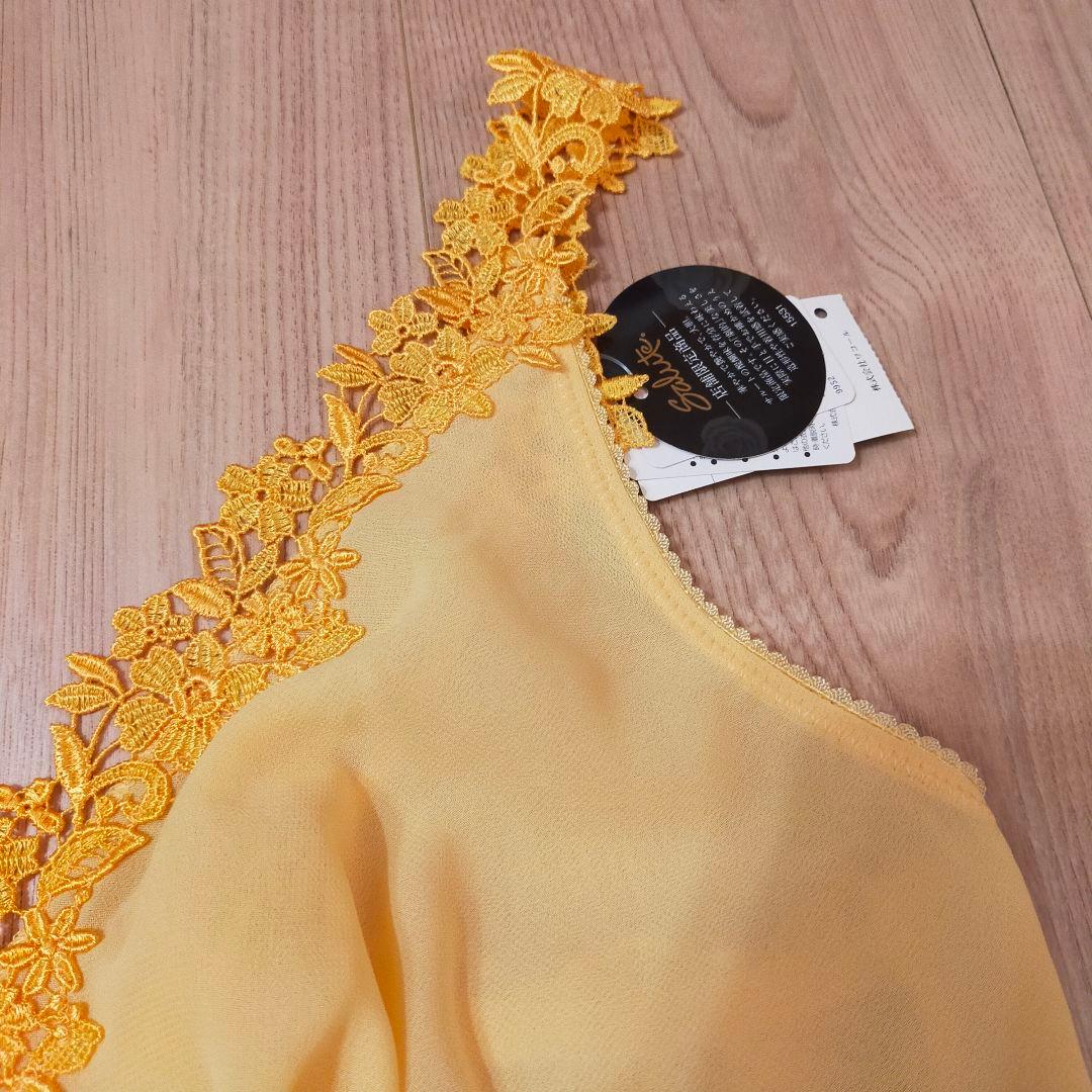 ワコール　店舗限定　スワロフスキー　サルート　花柄　刺繍　キャミソール　L