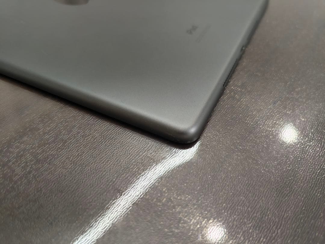 iPad 10.2インチ 128GB スペースグレー