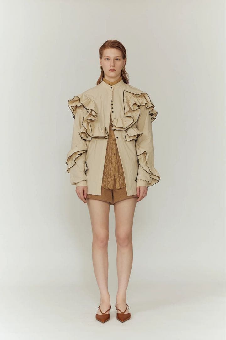 【eaphi】FEELING FRILLS BLOUSE