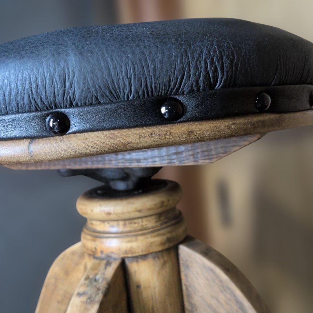 ブロカント古道具アンティークスツール　回転椅子　　 飾り台