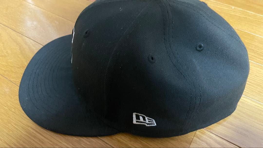 Supreme Sロゴ ブラックキャップ