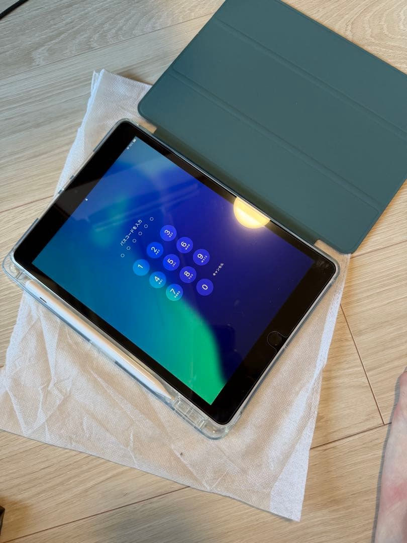 iPad 本体 第9世代　カバーとペンのセット