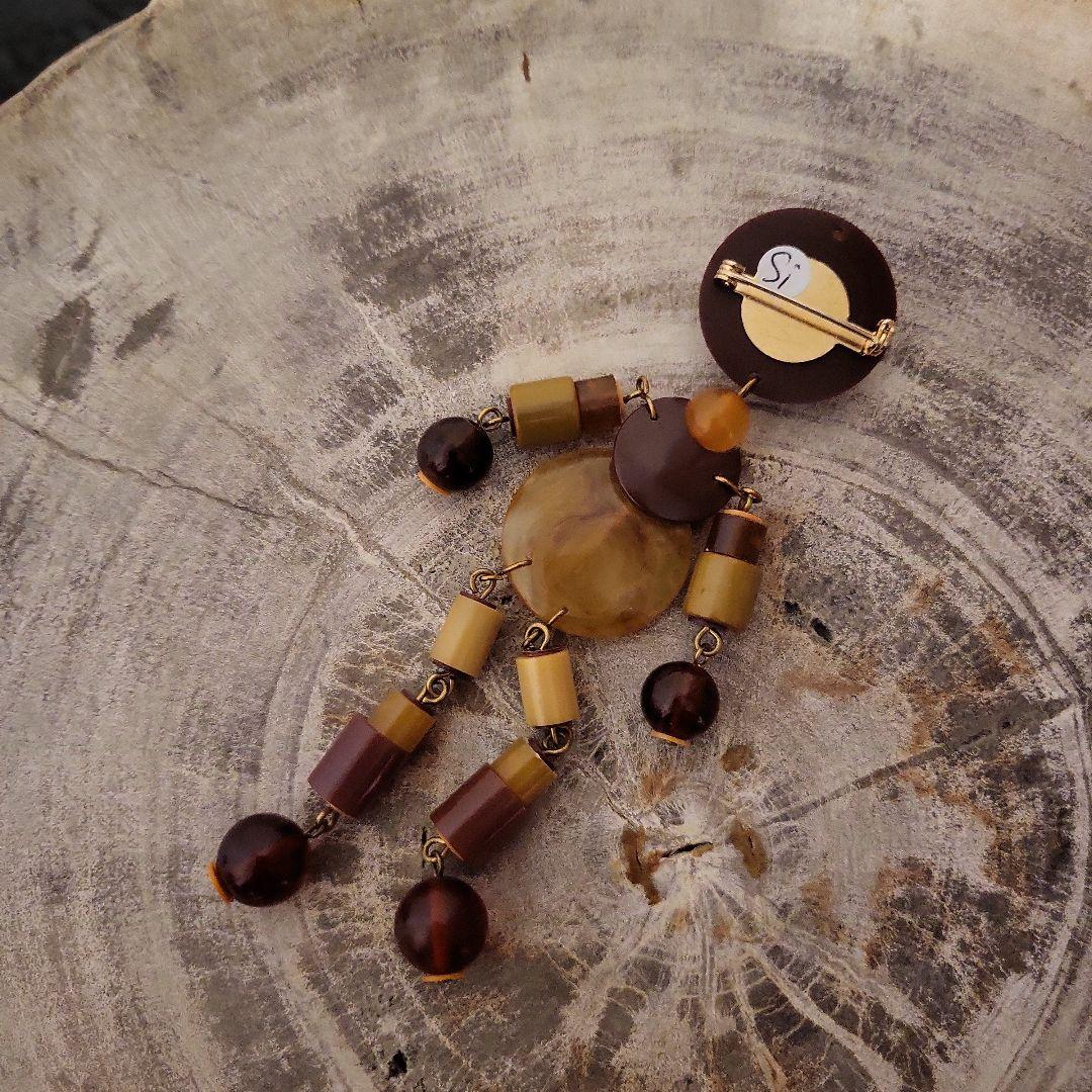 cityshop 人形型ブローチ　未使用