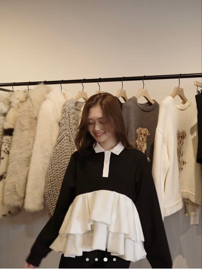 【新品タグ付き】THE TOE Hydra Peplum tops S サイズ