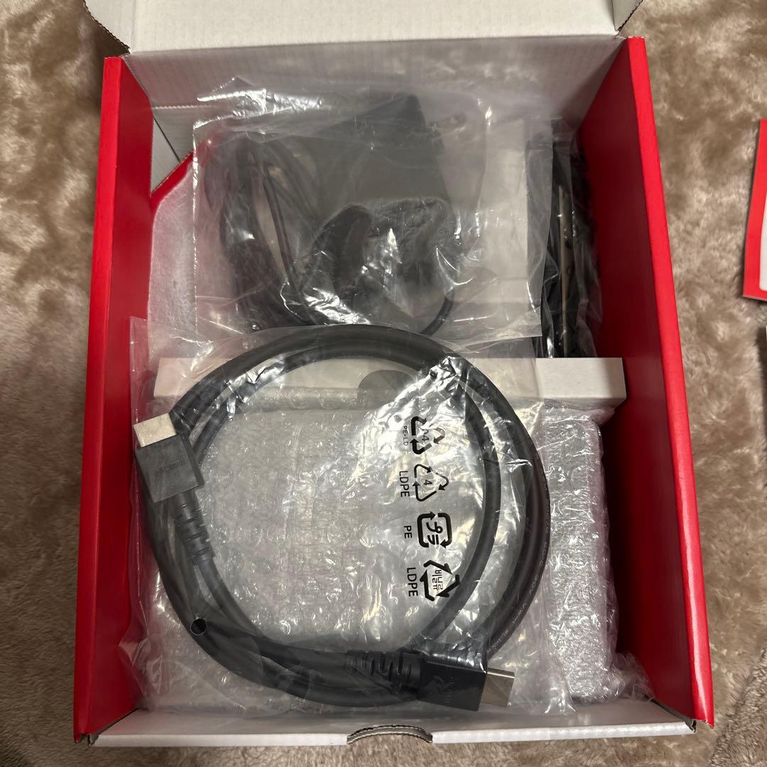 d*3様 Nintendo Switch 本体 青・赤 Joy-Con 付属品あ