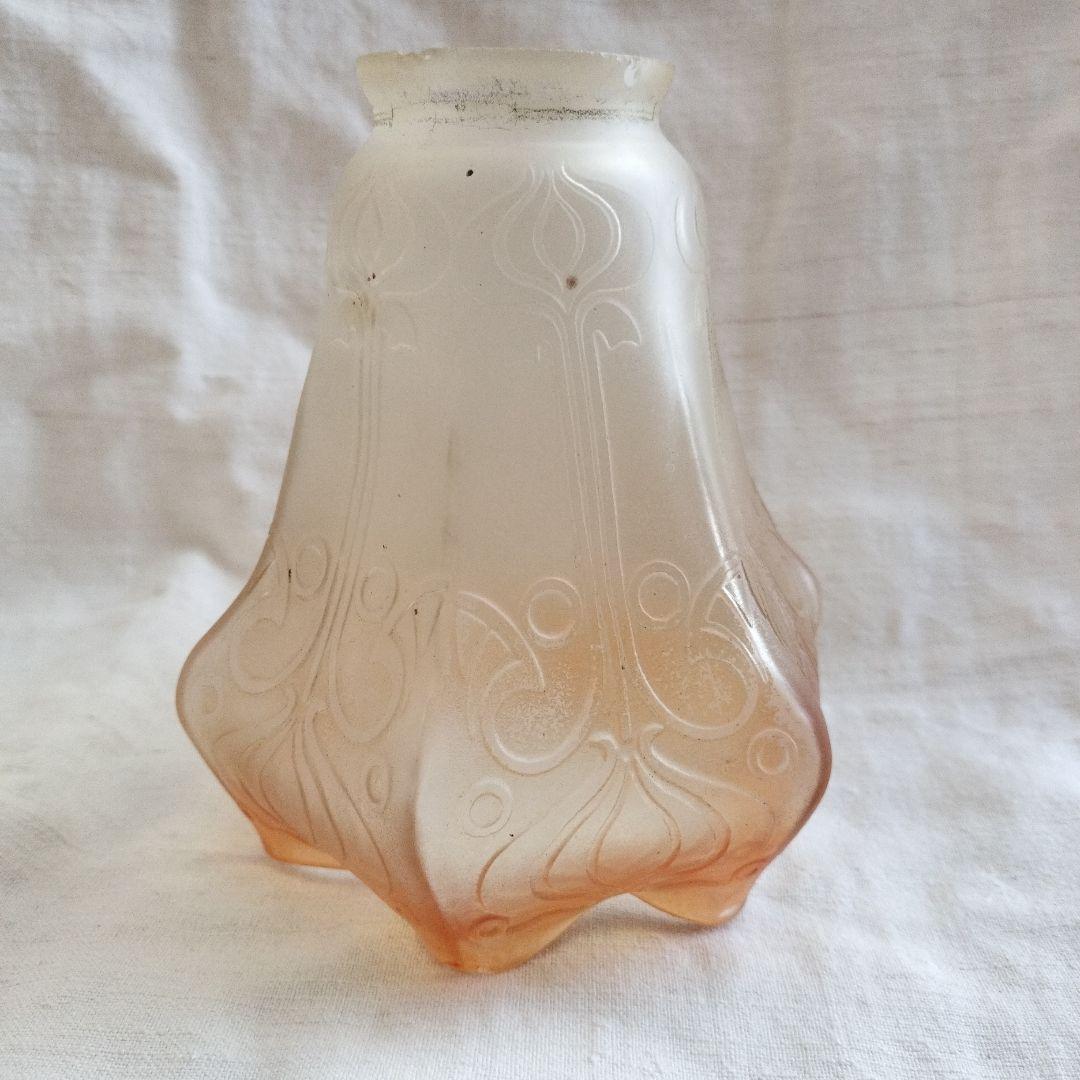 イギリス製　古いガラスランプシェード