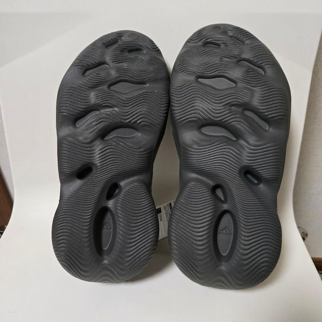 adidas YEEZY FOAM RUNNER CARBON IG5349廃盤
