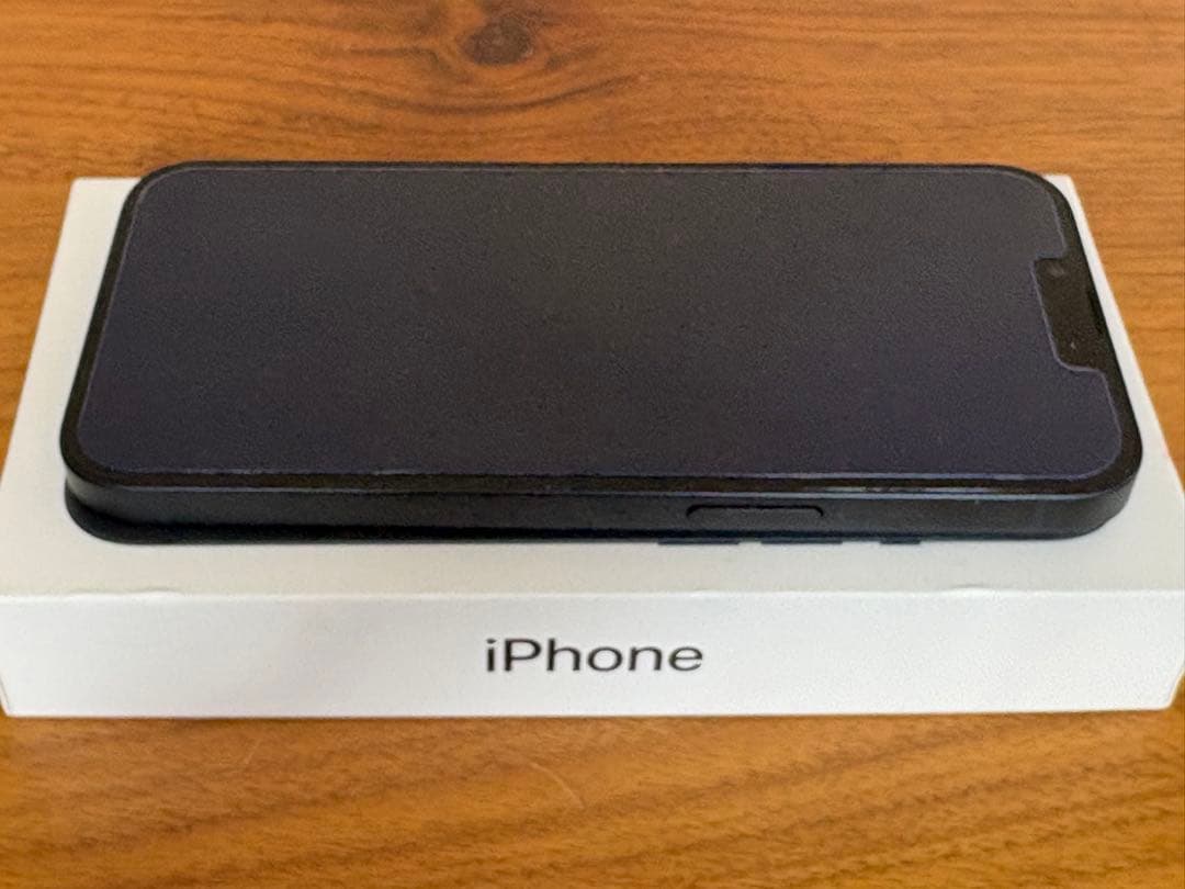 美品iPhone 13 ミッドナイト 128GB SIMフリー 箱あり・禁煙環境