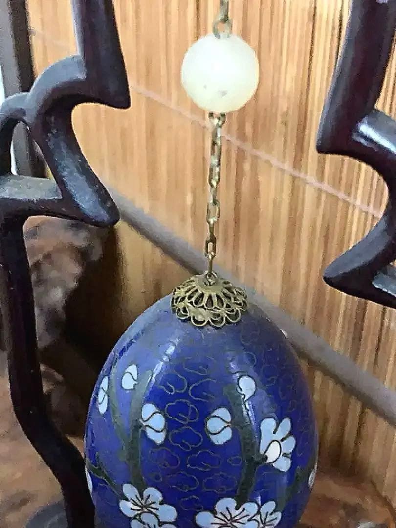 中国美術 花梅雲紋 吊り 古七宝 エッグ 唐木台 装飾