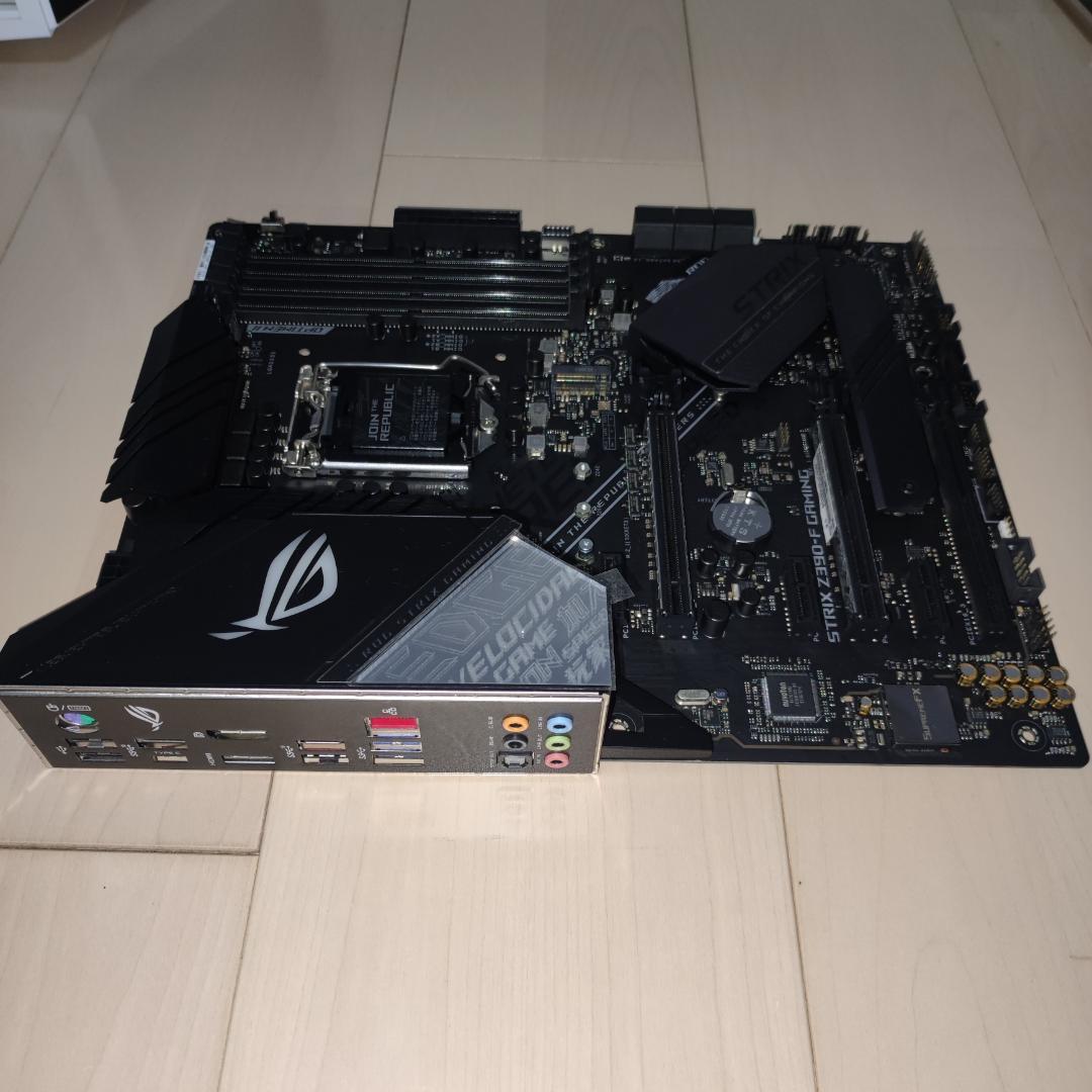 ASUS ROG STRIX Z390-F マザーボード