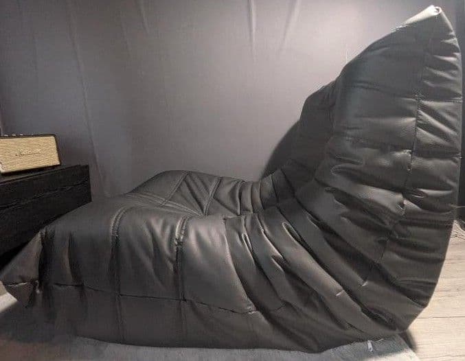 トーゴソファ　オットマン付き　1人用　リプロダクト　　レザー　黒