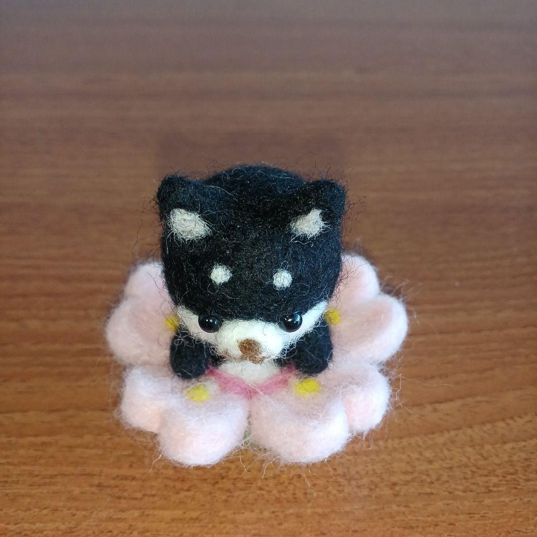 プリザーブドフラワーアレンジ ガラスドーム & 羊毛フェルト