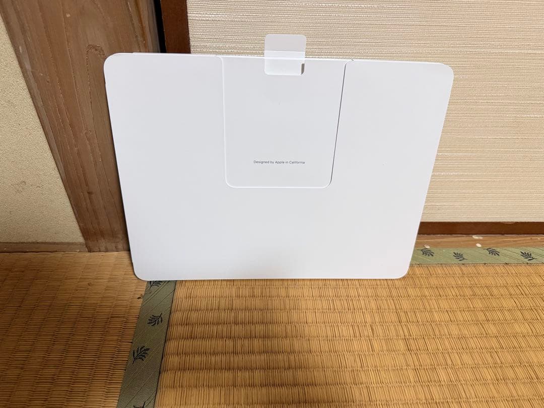 T*r様 「13インチ iPad用 日本語ホワイト MJQL3J/A」