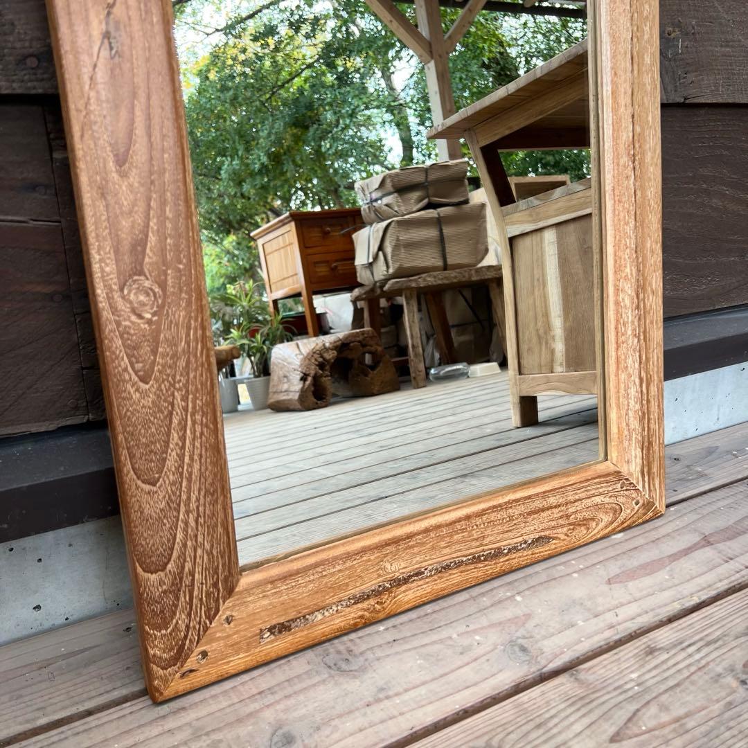 オールドチーク材の壁掛け鏡 70cm × 50cm 木製フレーム 無垢材