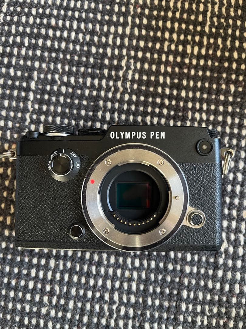 ミラーレス一眼カメラ　オリンパス PEN-F　olympus pen レンズ