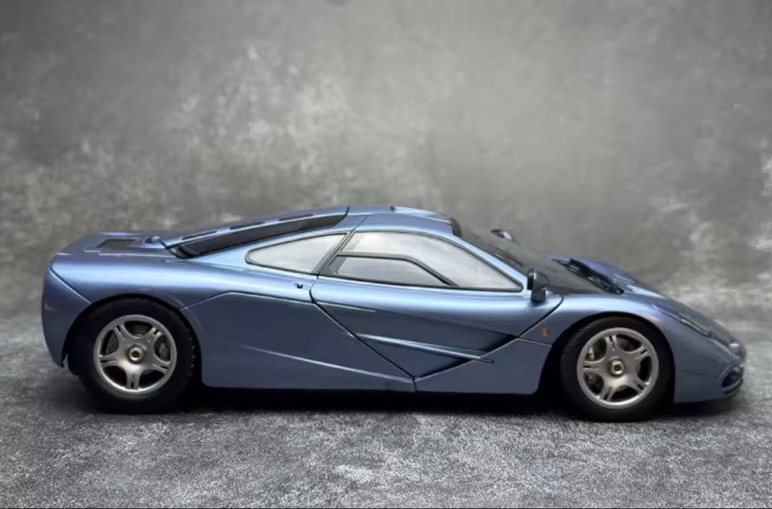 McLaren F1 1/18 ダイキャストミニカー
