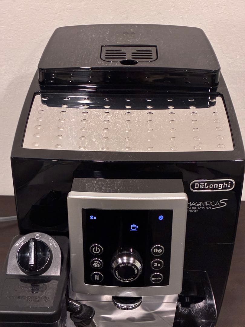 【価格変更中】デロンギ 全自動エスプレッソマシン ECAM23260SBN 美品