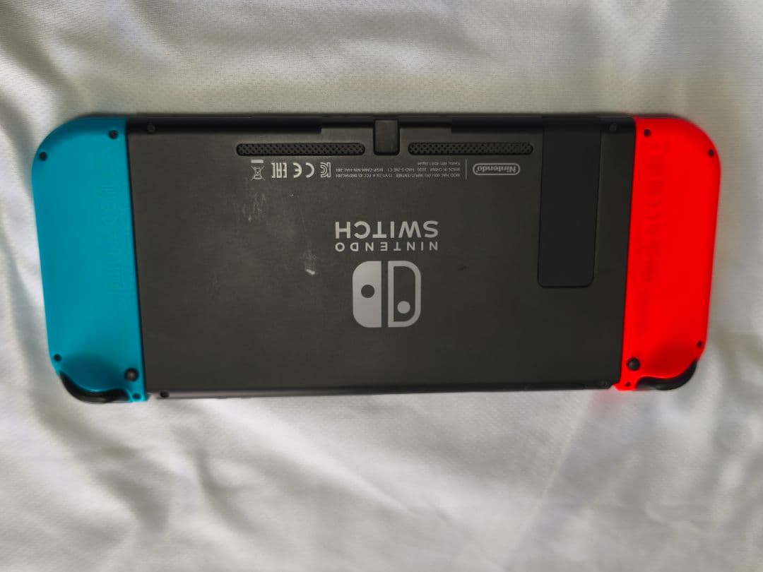 Nintendo Switch 本体　青と赤のJoy-Con　バッテリー強化版