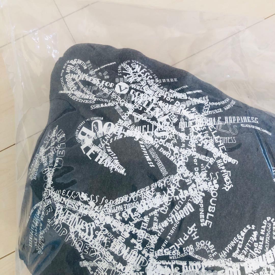 ヴィヴィアン タム　クッション