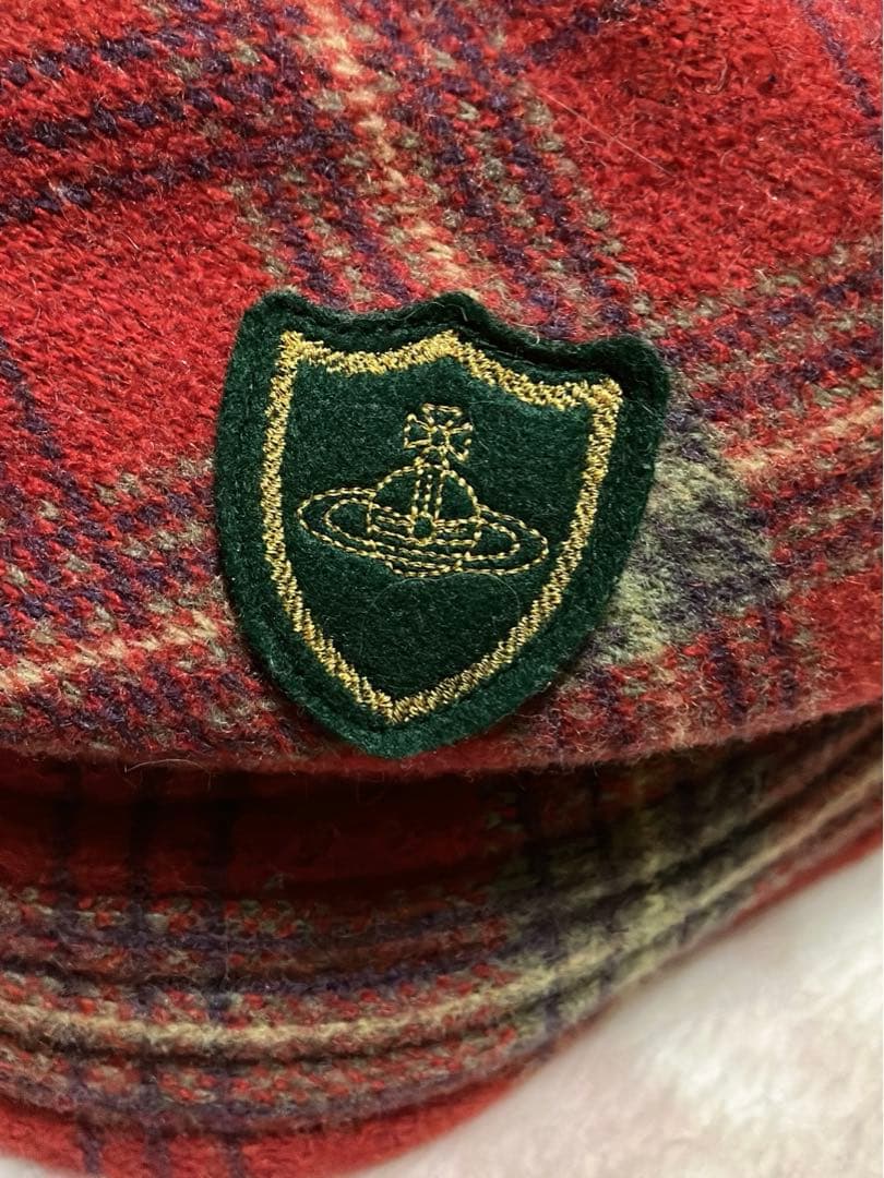 【Vivienne Westwood】 クロシェ、ベレー帽 ワッペン 赤チェック