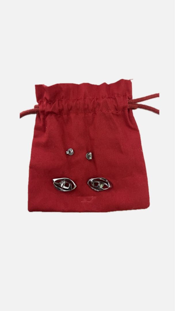 【両耳】　DIESEL Dロゴ ピアス