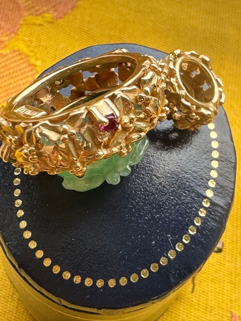 SALE 最終価格貴重！未使用14Ｋグリーンジェイド 花彫刻 ペンダントトップ