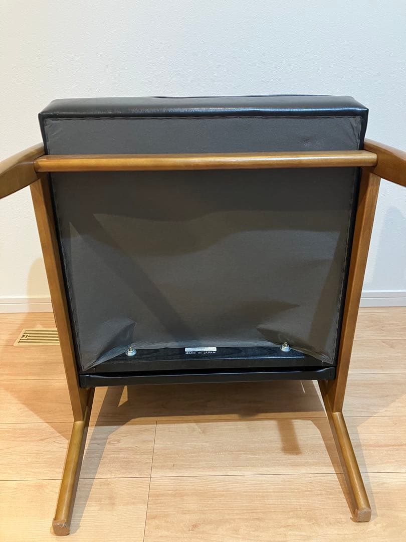 カリモク60 Kチェア 1シーター スタンダードブラック