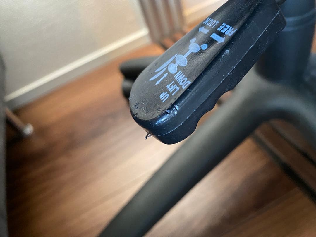 COUGARゲーミングチェア ARMOR BLACK 【国内正規品】