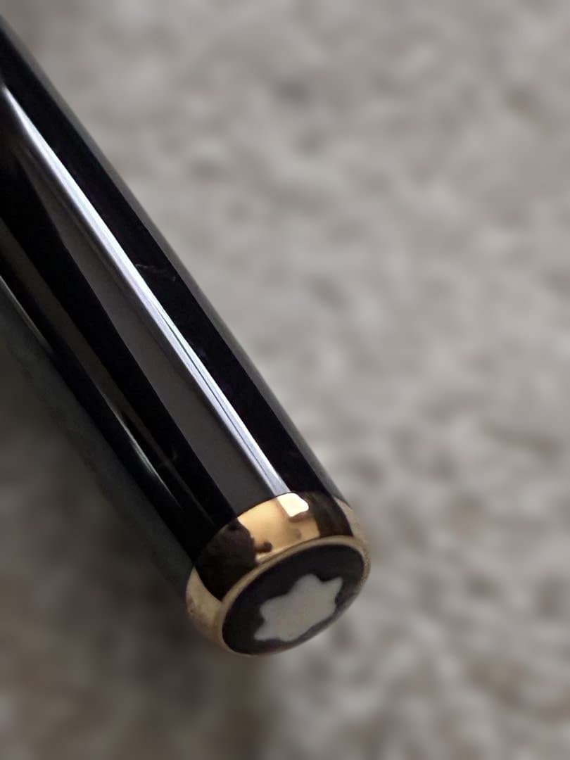 ◾️極美品◾️MONT BLANC モンブラン◾️クラシックボールペン◾️新品リフィル