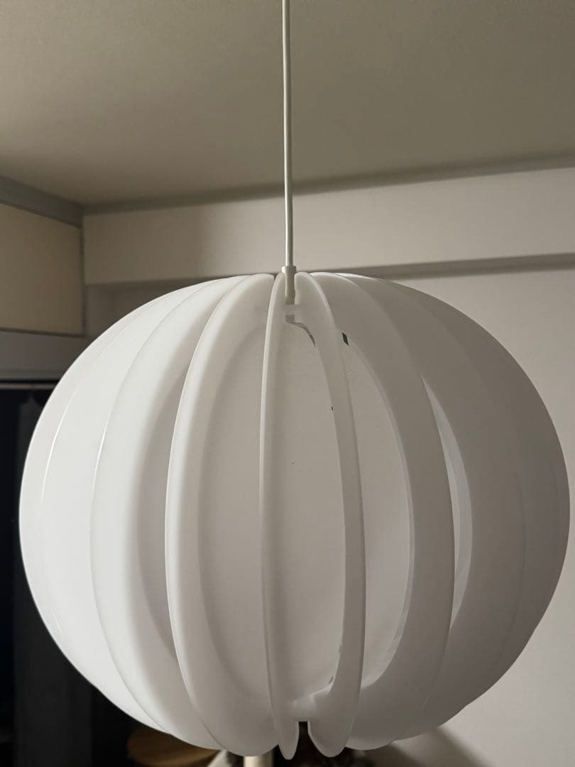 IKEA HAVSFJÄDER ペンダントライト　コードセット、LED電球セット